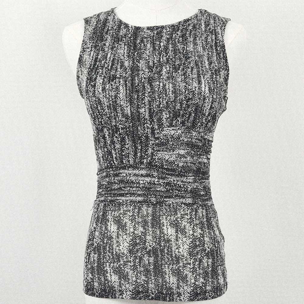 Sleeveless Black & White Textured Tank Top
